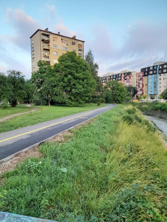 Apartman Bulevar Stupine Τούζλα Εξωτερικό φωτογραφία